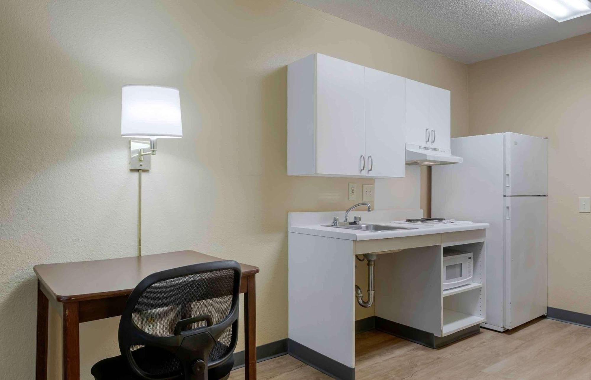 Extended Stay America Select Suites - Phoenix - Deer Valley Екстериор снимка