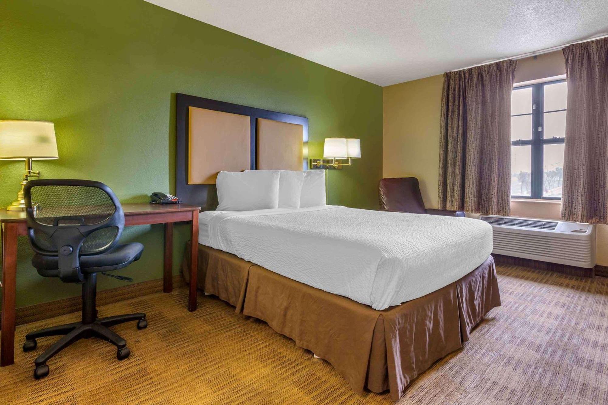 Extended Stay America Select Suites - Phoenix - Deer Valley Екстериор снимка