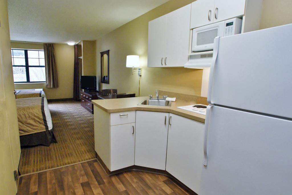 Extended Stay America Select Suites - Phoenix - Deer Valley Екстериор снимка